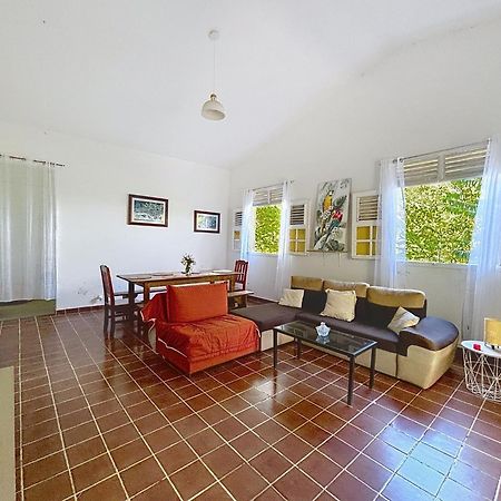 <Casa Colibri> La Desirade Apartment Les Galets Екстериор снимка